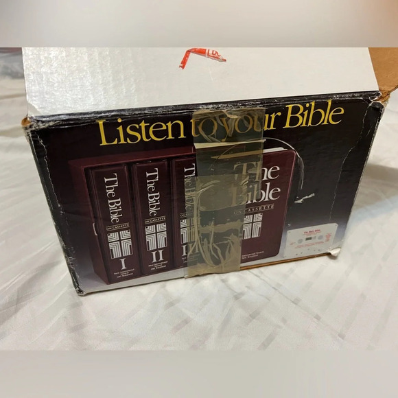 The Bible On Cassette New International Version Old Testament - Picture 11 of 16